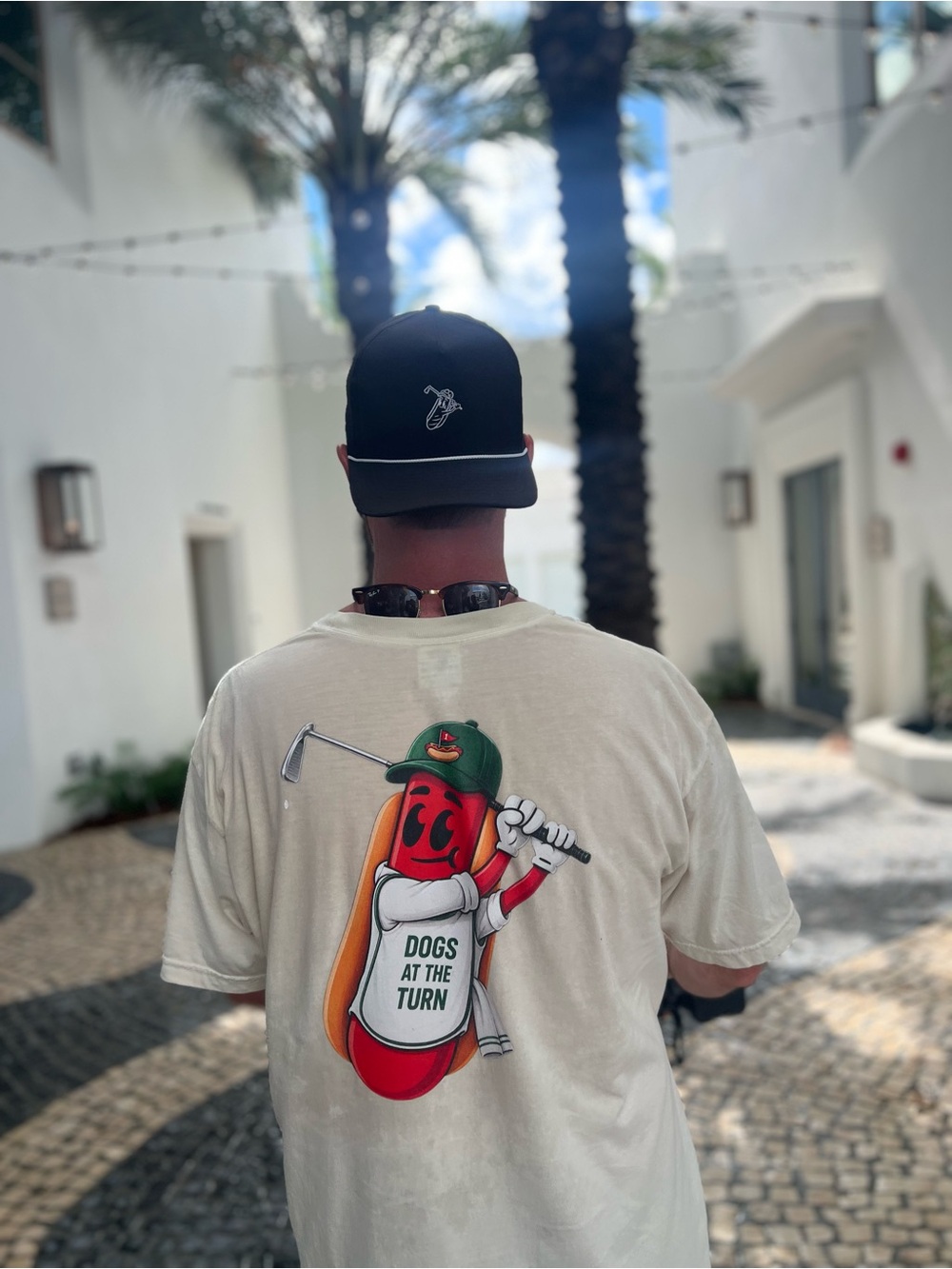 Dogs at the Turn Caddie Club T-Shirt Size XL Golf Hotdog